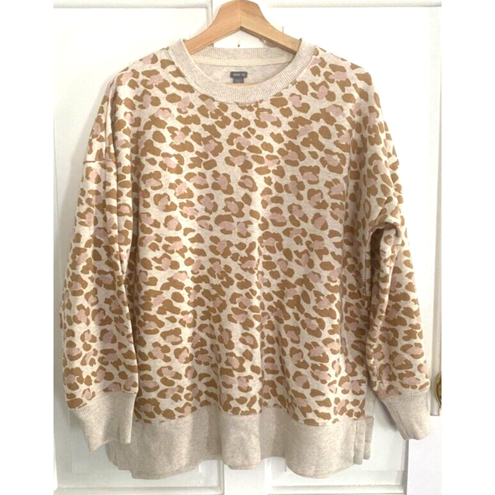 Aerie - Crewneck Sweatshirt Womens Medium Cream & light brown Leppard Print